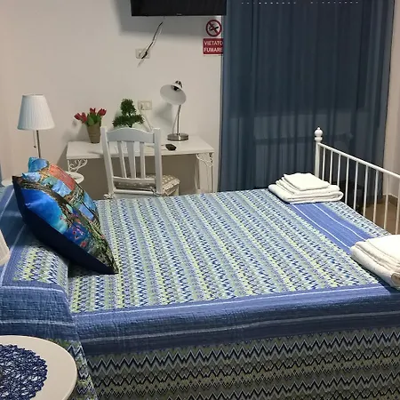 La Dimora Dei Sette Arcangeli בית הארחה