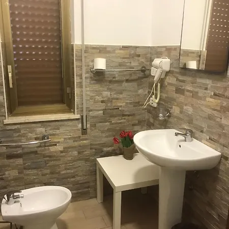 La Dimora Dei Sette Arcangeli ゲストハウス 4*